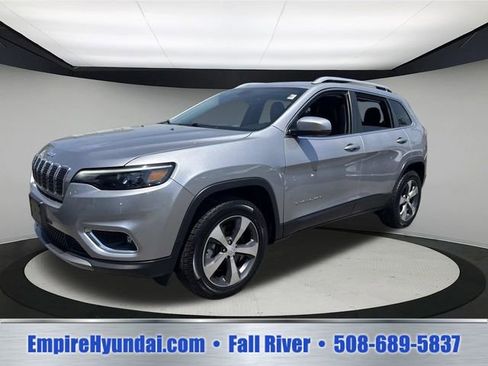 Used 2019 Jeep Cherokee Limited AWD/4WD image 1