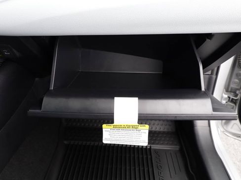 Certified 2025 Toyota Corolla SE w/ SE Premium Package image 40