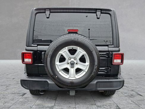 Used 2022 Jeep Wrangler Unlimited Sport image 5