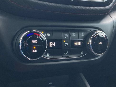 Used 2021 Chevrolet TrailBlazer RS w/ Technology Package FWD image 26