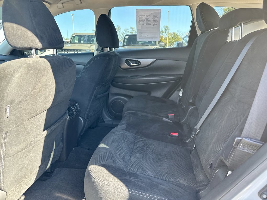 Used 2016 Nissan Rogue S FWD image 22