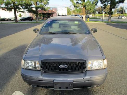 Used 2011 Ford Crown Victoria Police Interceptor w/ Radio Suppression Pkg image 1