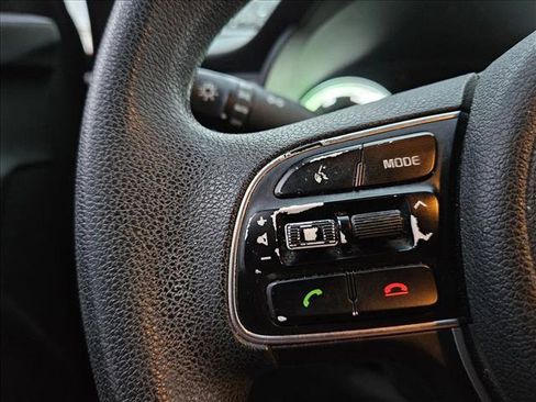 Used 2018 Kia Niro LX image 13