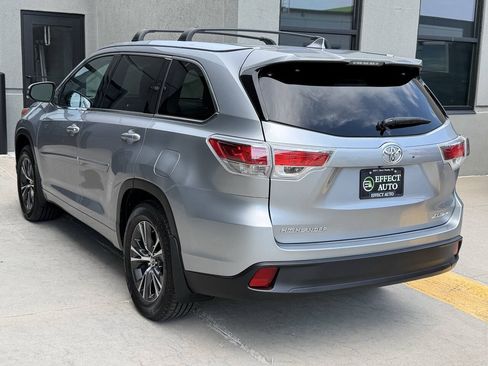 Used 2016 Toyota Highlander XLE AWD/4WD image 8