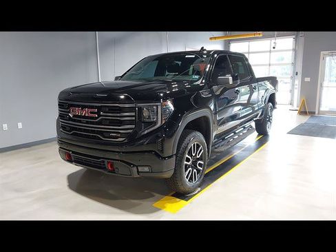 Used 2026 GMC Sierra 1500 AT4 w/ AT4 Premium Package AWD/4WD image 18