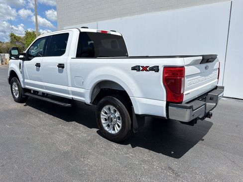 Used 2022 Ford F250 XLT w/ XLT Value Package AWD/4WD image 3