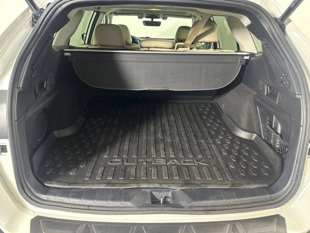 Used 2021 Subaru Outback Limited AWD/4WD image 10