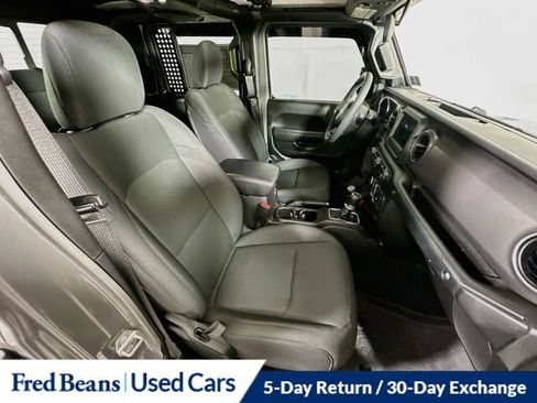 Used 2023 Jeep Gladiator Sport AWD/4WD image 33