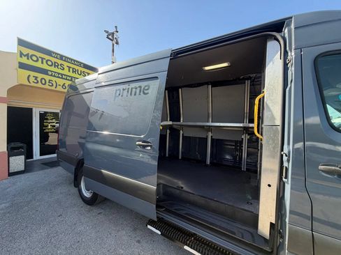 Used 2019 Mercedes-Benz Sprinter 170 image 7