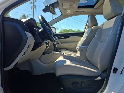 Certified 2022 Nissan Rogue Sport SL w/ Premium Package AWD/4WD image 14