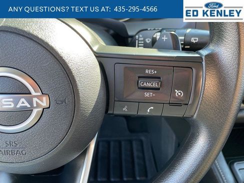 Used 2024 Nissan Pathfinder S AWD/4WD image 18