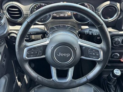 Used 2023 Jeep Wrangler Unlimited Sahara w/ Cold Weather Group AWD/4WD image 22