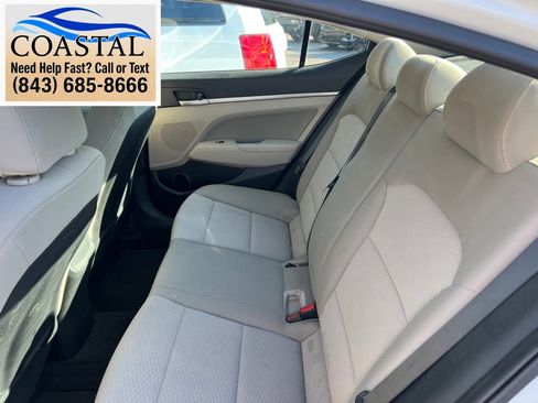Used 2020 Hyundai Elantra SEL w/ Cargo Package (C1) FWD image 12