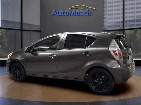 Used 2014 Toyota Prius C One image 6