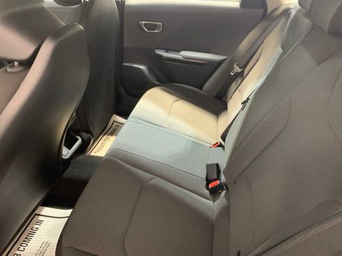 New 2025 Kia K4 LXS image 5