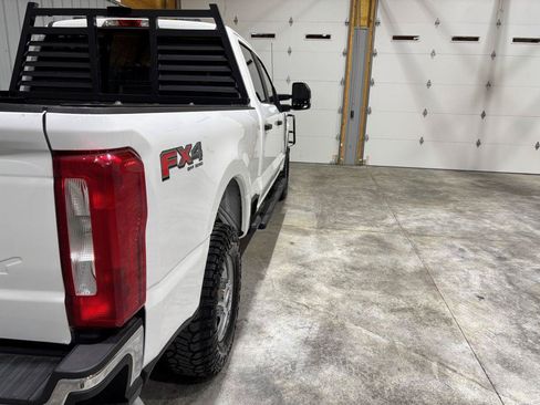 Used 2023 Ford F250 XL w/ FX4 Off-Road Package AWD/4WD image 10