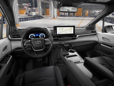 New 2026 Toyota Sienna XSE image 19
