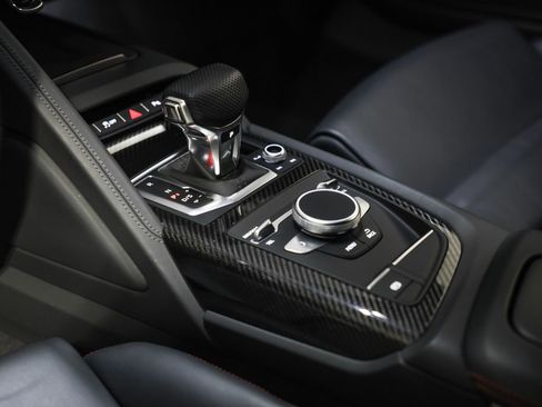 Used 2020 Audi R8 V10 performance image 32