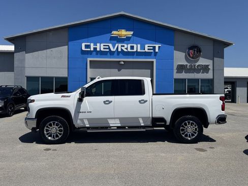 Used 2024 Chevrolet Silverado 3500 LTZ w/ LTZ Plus Package AWD/4WD image 11