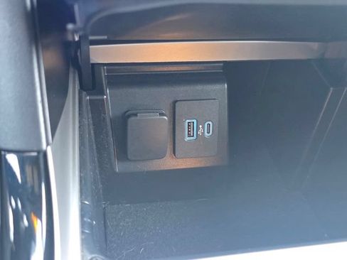 Used 2021 Ford Explorer ST w/ Equipment Group 401A AWD/4WD image 21