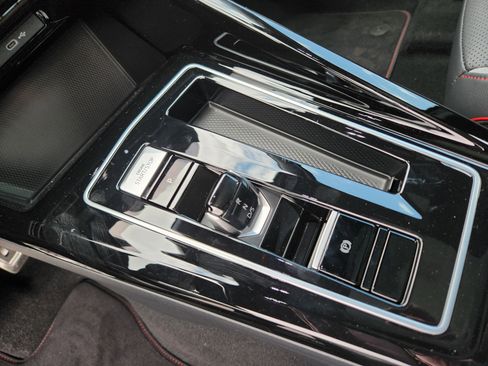 New 2025 Volkswagen GTI SE image 13