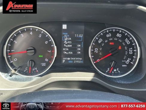 Certified 2022 Toyota RAV4 XLE w/ Convenience Package AWD/4WD image 29