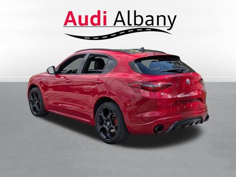 Used 2023 Alfa Romeo Stelvio Veloce AWD/4WD image 6