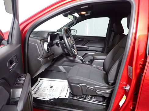 Used 2023 Chevrolet Colorado LT w/ LT Convenience Package AWD/4WD image 21
