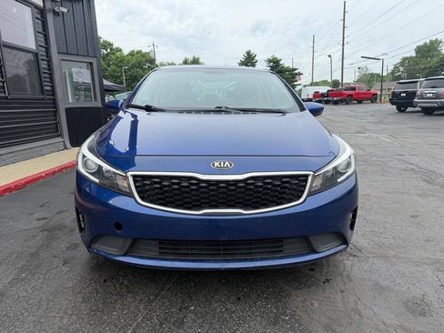 Used 2018 Kia Forte LX w/ LX Rear Camera Package FWD image 2