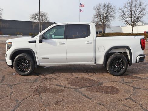 Used 2024 GMC Sierra 1500 Elevation image 17