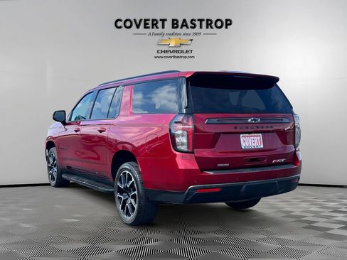 Used 2022 Chevrolet Suburban RST w/ Luxury Package AWD/4WD image 5