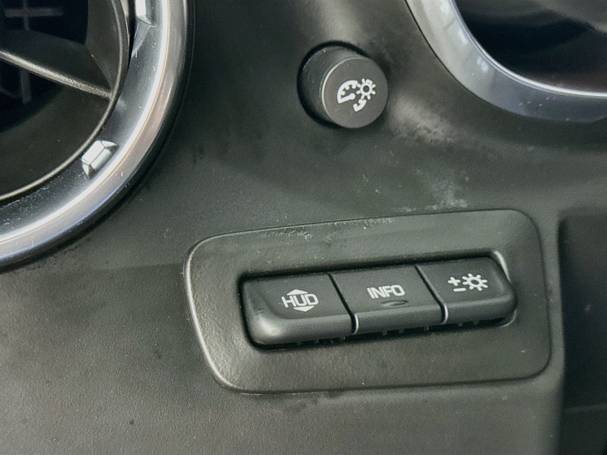 Used 2018 Chevrolet Camaro LT RWD image 15