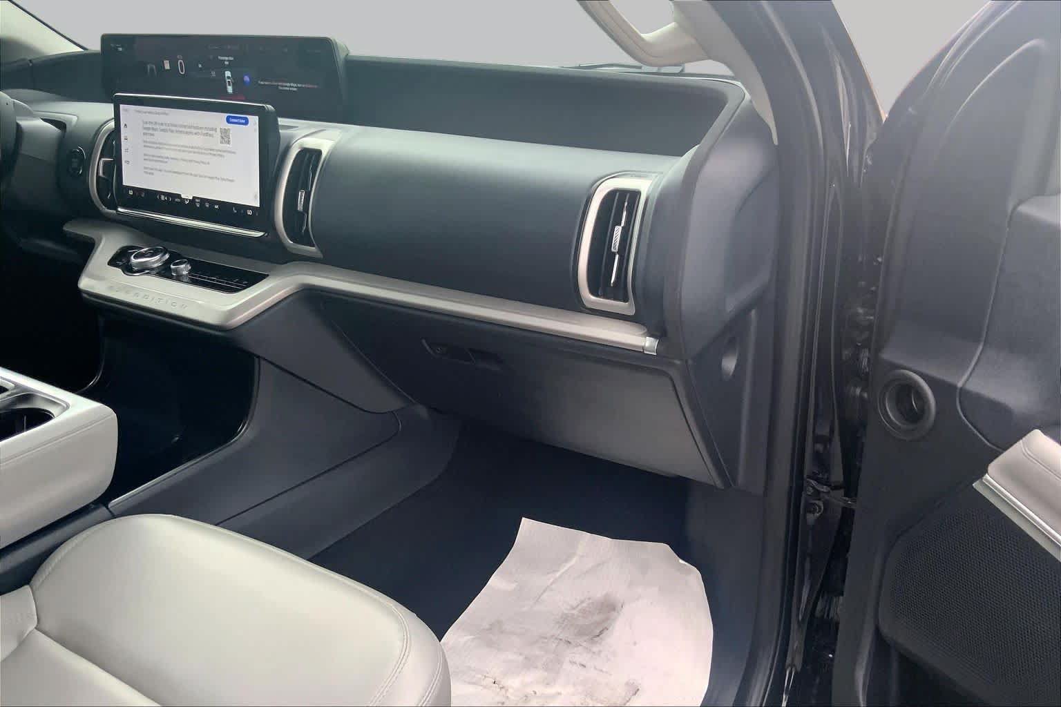 Certified 2026 Ford Expedition Active RWD image 18