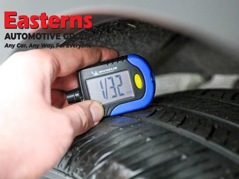 Used 2023 Mitsubishi Outlander SE image 29