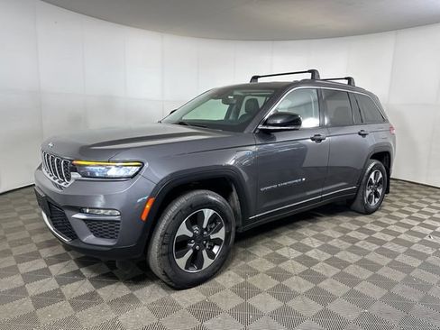 Used 2023 Jeep Grand Cherokee 4WD 4xe image 8