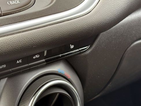 Used 2020 Chevrolet Blazer LT image 24