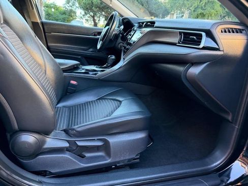 Used 2018 Toyota Camry SE FWD image 51