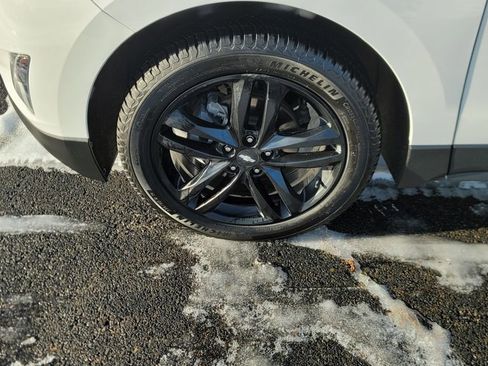 Used 2020 Chevrolet Equinox LT w/ Sport Edition image 6