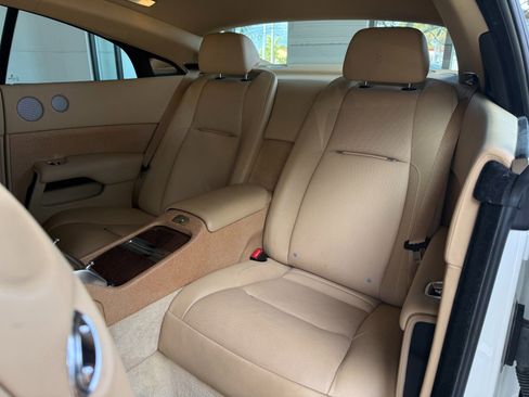 Used 2014 Rolls-Royce Wraith image 27
