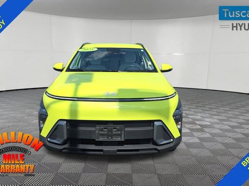 Used 2025 Hyundai Kona SEL AWD/4WD image 2