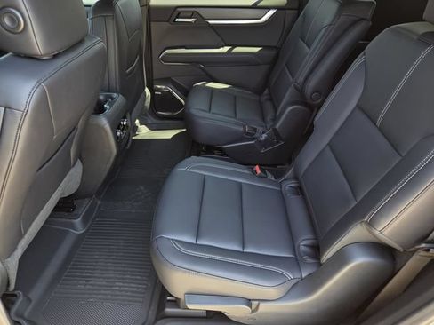 New 2026 GMC Acadia Elevation w/ Elevation Premium Package FWD image 30