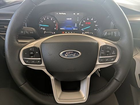 Used 2024 Ford Explorer XLT w/ Equipment Group 202A image 18