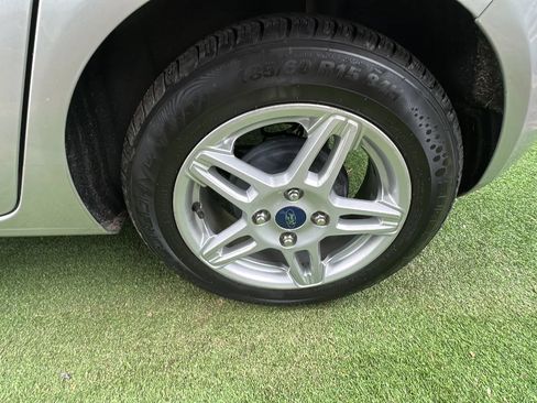 Used 2018 Ford Fiesta SE FWD image 28