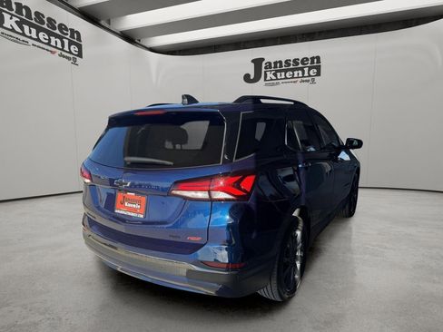 Used 2023 Chevrolet Equinox RS AWD/4WD image 3