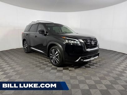 Used 2025 Nissan Pathfinder Platinum w/ Cargo Package