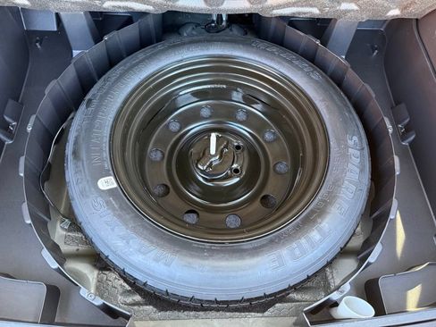 Used 2015 Lincoln MKX FWD w/ Walnut Swirl Wood Package image 19