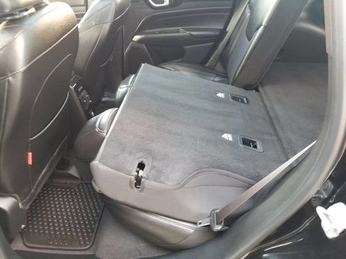 Certified 2024 Jeep Compass Trailhawk w/ Sun and Sound Group image 17