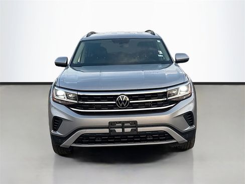 Used 2022 Volkswagen Atlas SE image 2