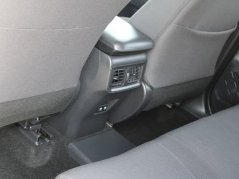 Used 2021 Toyota RAV4 SE w/ Weather & Moonroof Package AWD/4WD image 36