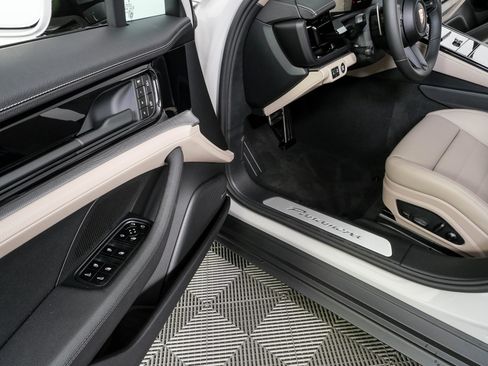 New 2026 Porsche Panamera RWD image 8